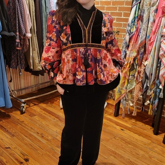 NWT Johnny Was Kimmy Peasant Top - Picture 5 of 6